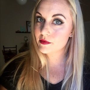 Meet your Posher, Molly