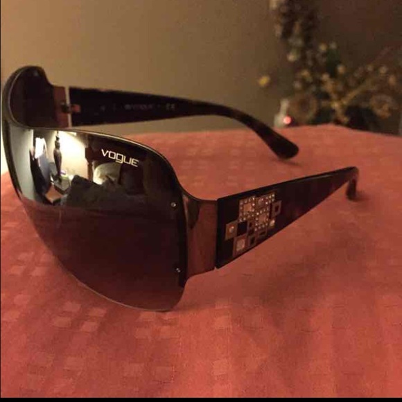 Vogue sunglasses $8