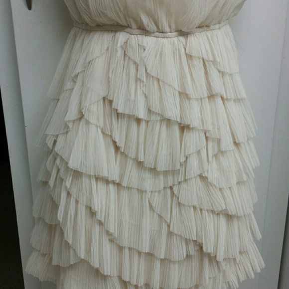 (Sold) NWT $148 BCBG strapless layered lace dress - Picture 2 of 4