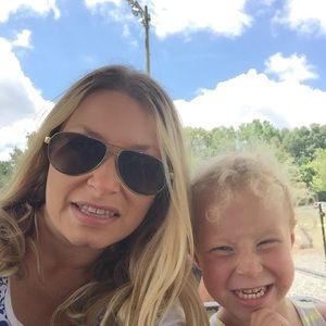 Meet your Posher, Kimberly