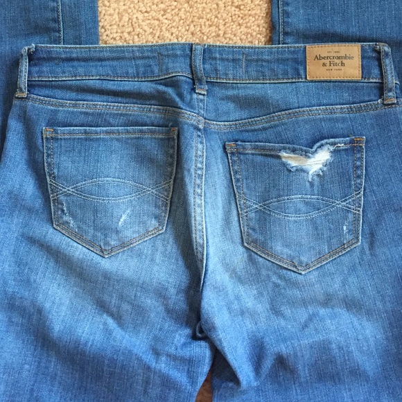 Abercrombie & Fitch Distressed Skinny Jeans - Picture 4 of 4