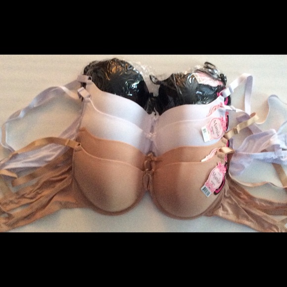 Mamia Accessories - 6 Underwire Bra's 36D Black/White/Nude Nwt