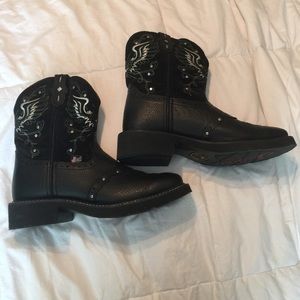 Pair of justin boots.