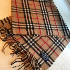 100% authentic lamb wool Burberry scarf