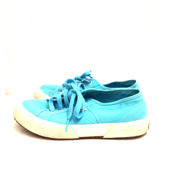 Bright blue Supergas rare color