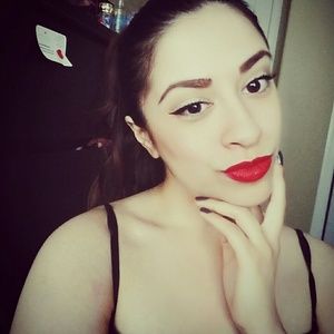 Meet your Posher, Krystal