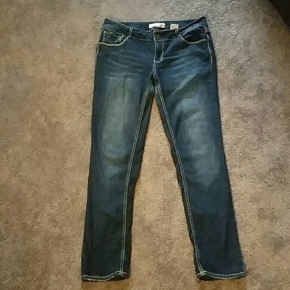 Brand new! Dark Wash Straight Leg Jeans - Picture 4 of 4