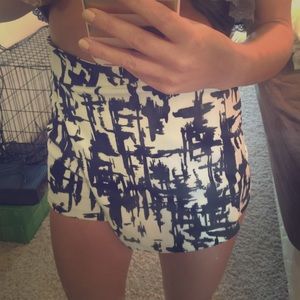 Black & white envelope skirt