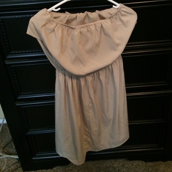 Dress - Picture 2 of 2