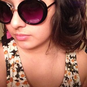 Black and gold sunnies, never been used!