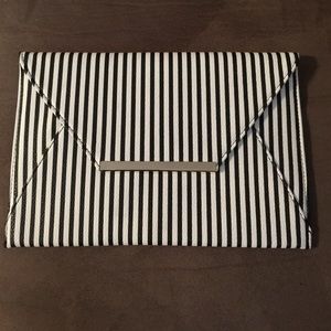 Cute envelope clutch NWT