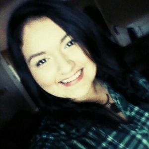 Meet your Posher, Alyssa