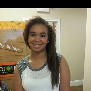 Meet your Posher, Hope