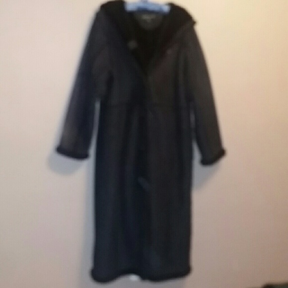Black faux shirling long coat