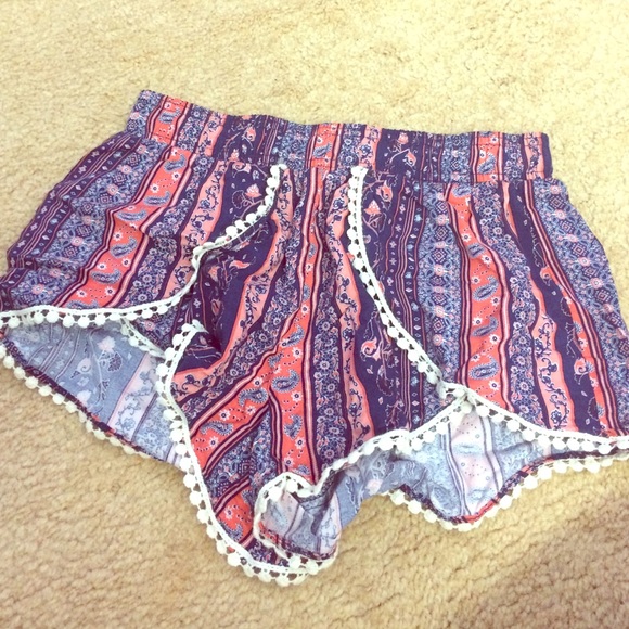 NEW flowy floral shorts