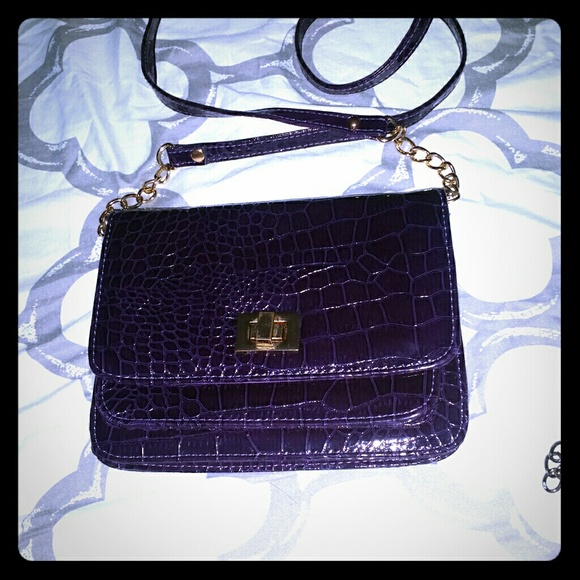 Small cross over bag