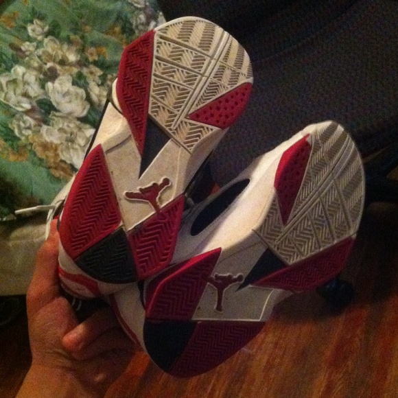 Shoes - Picture 2 of 3