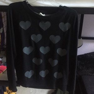 aero heart pattern sweater size large