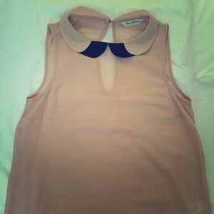 Sleeveles top