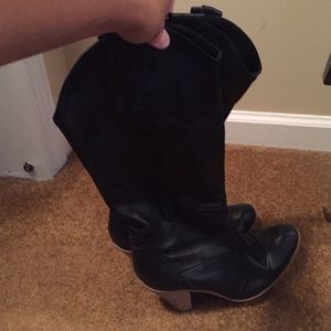 Aldo black leather boots