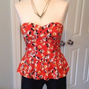 🌺FLOWERED STRAPLESS TOP(runs small!)