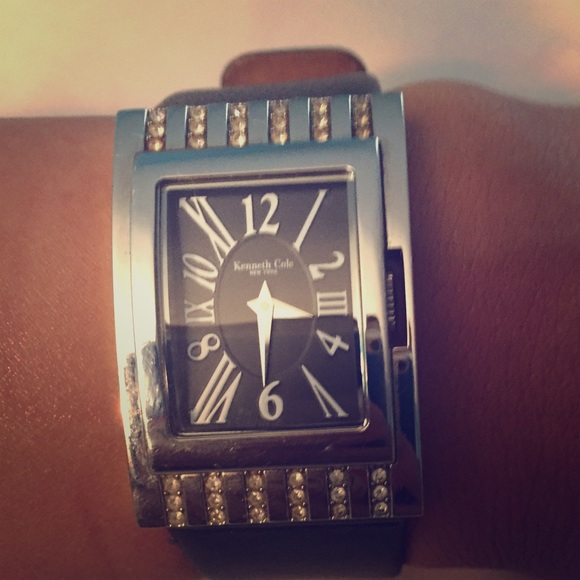 Sleek Kenneth Cole Watch