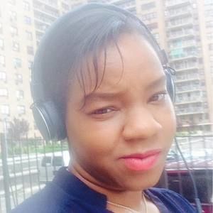 Meet your Posher, Chatelle