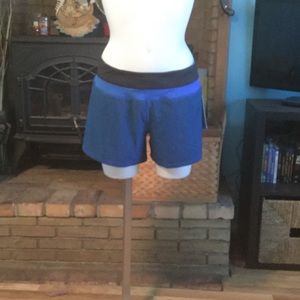 Luluemon groovy run shorts NWOT