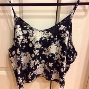 Brand new with tags! Brandy Melville Floral top OS