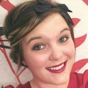 Meet your Posher, Aly