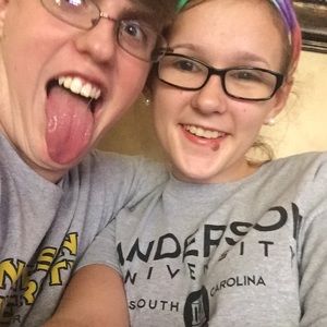 Meet your Posher, Cara