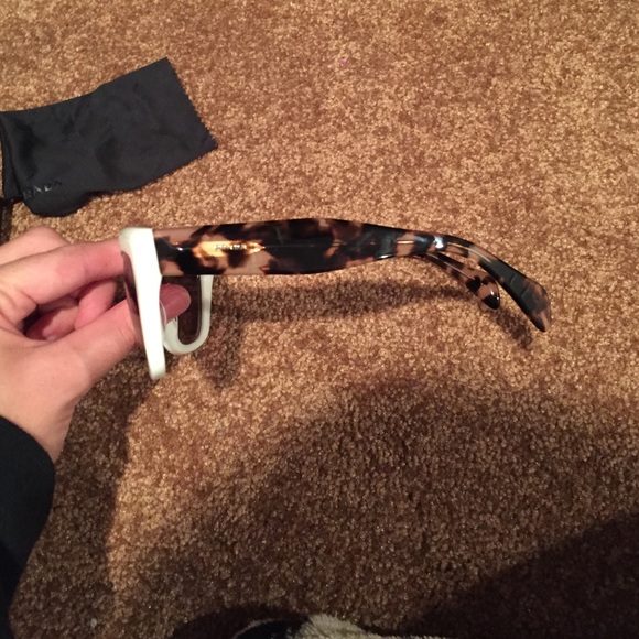 Cateye Prada sunglasses - Picture 3 of 3