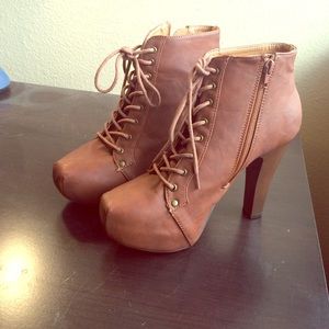 Ankle booties