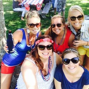 Meet your Posher, Whitney