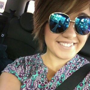 Meet your Posher, Kacie