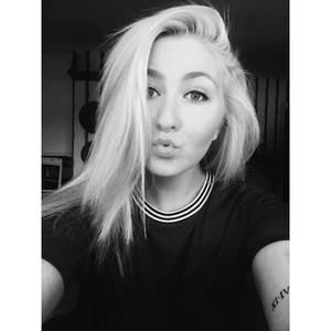 Meet your Posher, Olivia
