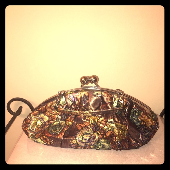 Vintage floral purse