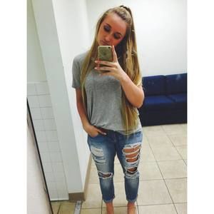 Meet your Posher, Marissa