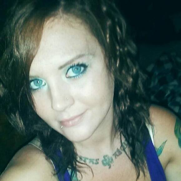 Meet your Posher, Amanda - Picture 1 of 1
