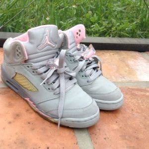 Size 6 retro grey and baby pink Nike air jordans