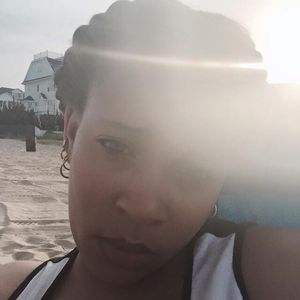 Meet your Posher, Farrah