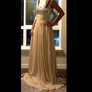 Elegant Evening Gown (Bridesmaid Dress/Prom Dress)