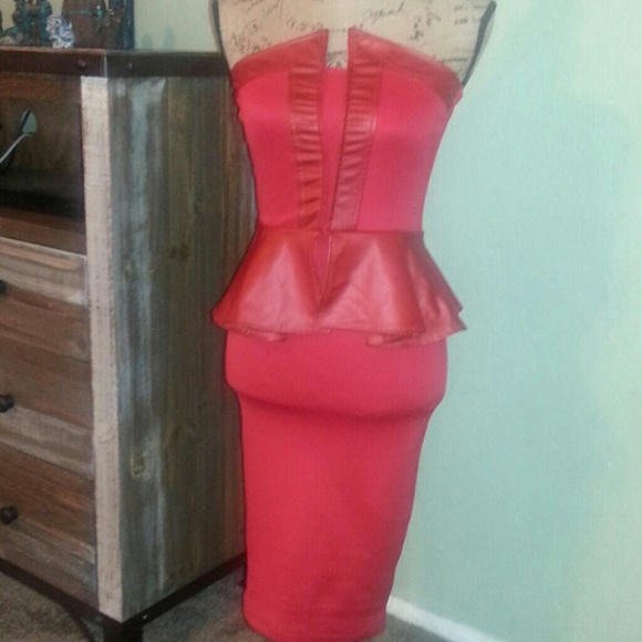 Rhapsodielle Red Strapless Dress