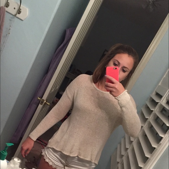 Cute Casual Sweater - Picture 4 of 4