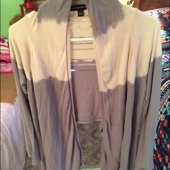 Rock and republic sweater SZ small