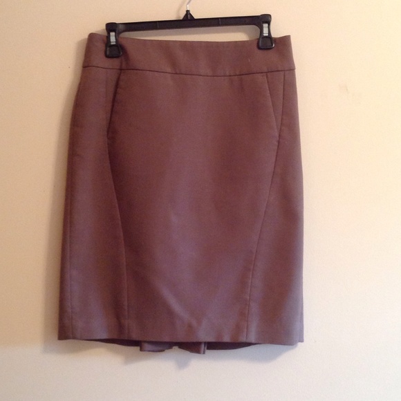 Skirt brown with pleats