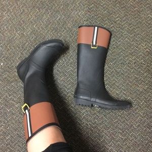 Rain boots