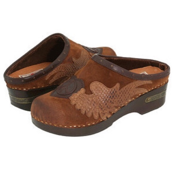 Lucky Brand clogs