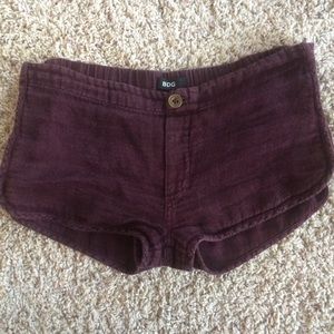 urban outfitters burgundy shorts