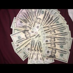 Meet your Posher, Alexandrea